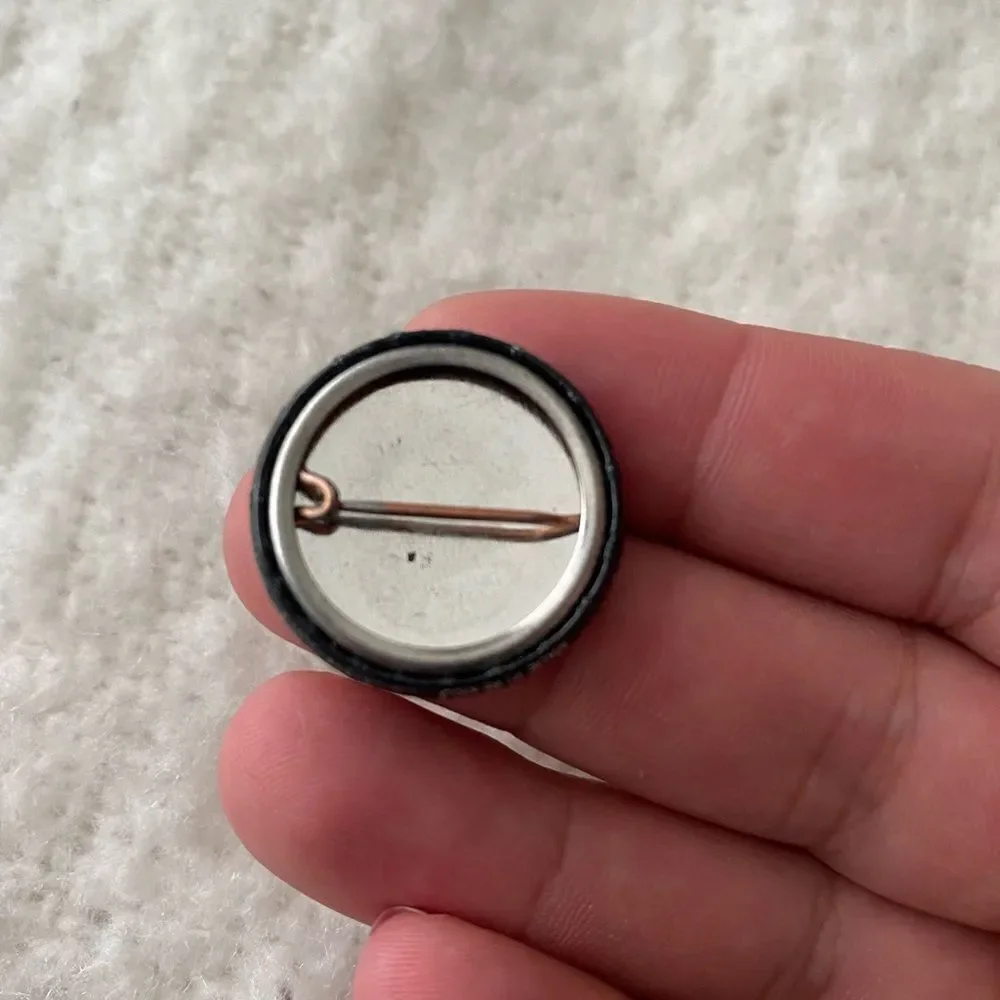 Retro Mini Soul Sister Button - Picture 3 of 4